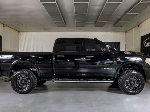 Used 2024 RAM 2500 Big Horn AWD/4WD image 6