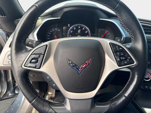 Used 2019 Chevrolet Corvette Stingray Coupe RWD image 19
