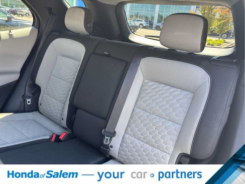 Used 2019 Chevrolet Equinox LT FWD image 13