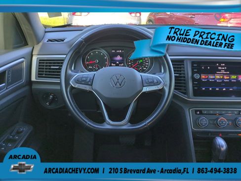 Used 2020 Volkswagen Atlas Cross Sport SE w/ Towing Package FWD image 15