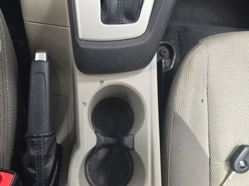 Used 2014 Ford Focus SE FWD image 28