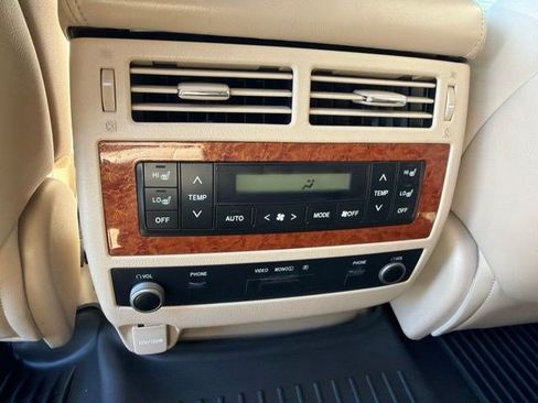 Used 2013 Toyota Land Cruiser AWD/4WD image 14