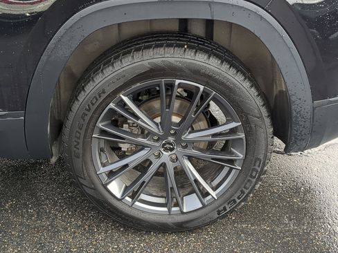 Used 2020 Volkswagen Atlas Cross Sport SE w/ Panoramic Sunroof Package image 13