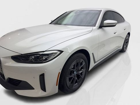 Used 2023 BMW i4 eDrive35 w/ Premium Package image 11