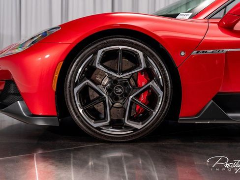 Used 2022 Maserati MC20 Coupe image 13
