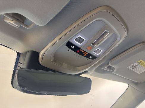 Used 2026 Volvo XC90 B6 Plus w/ Protection Package Premier image 15