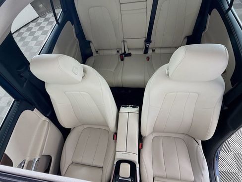 Used 2023 Mercedes-Benz GLB 250 GLB 250 image 21