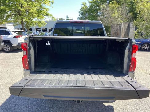Used 2024 Chevrolet Silverado 1500 High Country w/ Technology Package AWD/4WD image 6