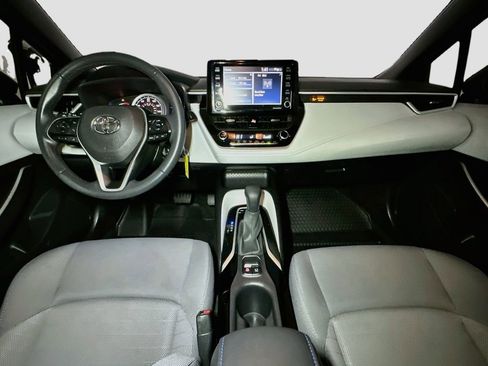 Used 2022 Toyota Corolla SE image 9