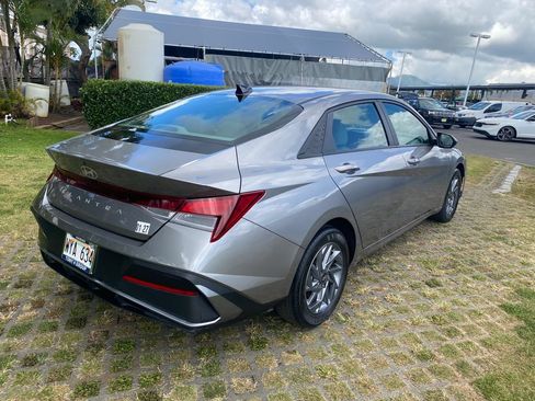 Certified 2024 Hyundai Elantra SEL FWD image 25