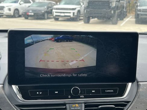 Used 2024 Nissan Altima 2.5 SV w/ SV Premium Package image 31