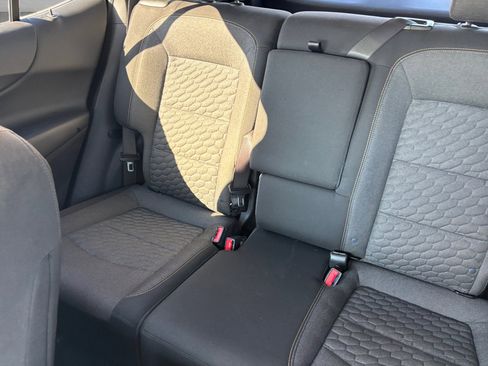Used 2021 Chevrolet Equinox LT image 25