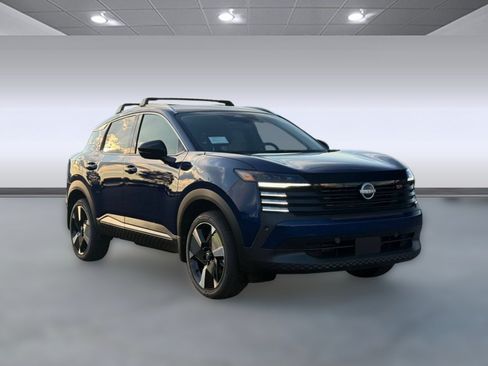Used 2026 Nissan Kicks SR FWD image 10