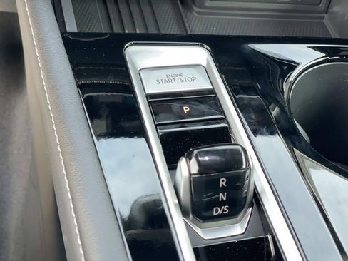 New 2026 Volkswagen Atlas Cross Sport SEL Premium R-Line image 17