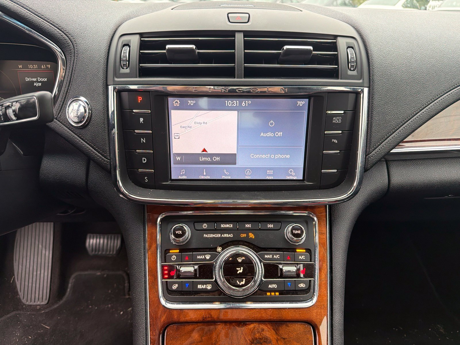Used 2020 Lincoln Continental w/ Convenience Package FWD image 15