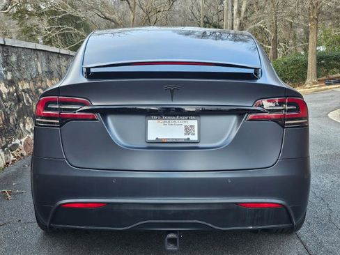 Used 2022 Tesla Model X image 8