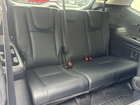 Used 2022 Subaru Ascent Limited w/ Technology Package image 24