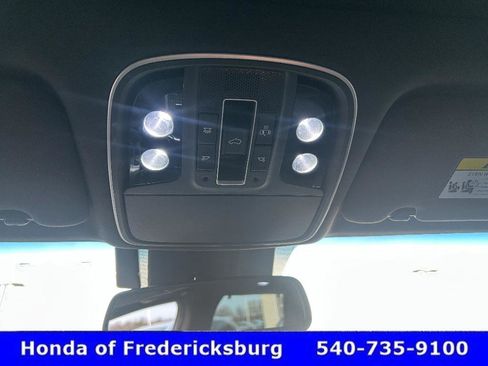 Used 2019 Kia Sorento SX image 25