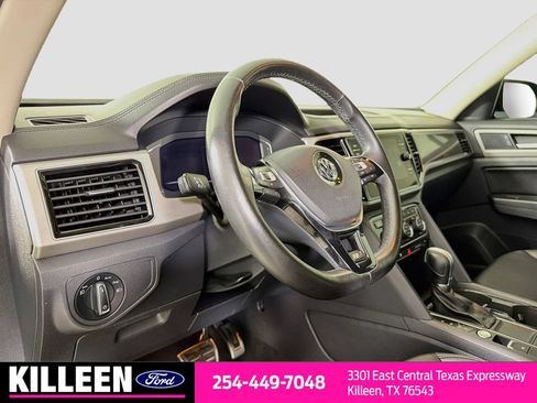 Used 2019 Volkswagen Atlas SEL R-Line FWD image 11