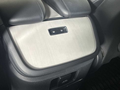Used 2025 Lincoln Navigator L Reserve w/ Jet Appearance Package AWD/4WD image 27