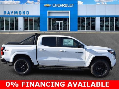 New 2025 Chevrolet Colorado Z71 w/ Midnight Edition image 2
