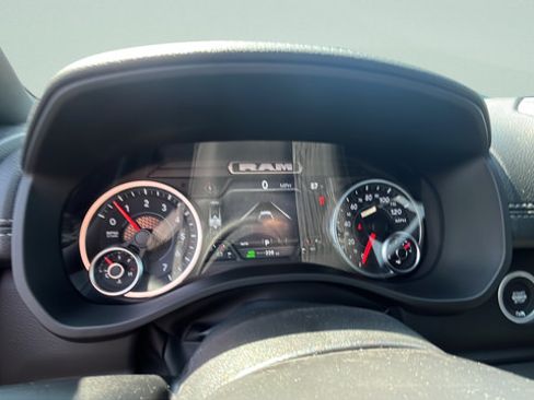 New 2026 RAM 1500 Laramie w/ Sport Appearance Package AWD/4WD image 13
