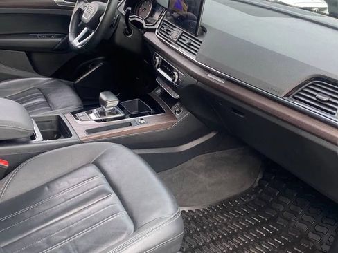 Used 2021 Audi Q5 2.0T Premium w/ Convenience Package image 14