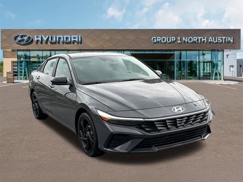 New 2026 Hyundai Elantra SEL Sport Premium FWD image 3