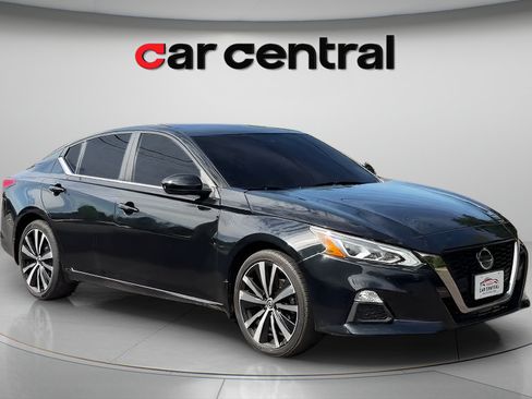 Used 2022 Nissan Altima 2.5 SR FWD image 8