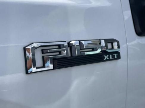 Used 2017 Ford F150 XLT w/ Equipment Group 302A Luxury AWD/4WD image 4