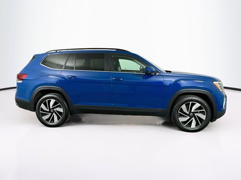Used 2025 Volkswagen Atlas SE AWD/4WD image 10