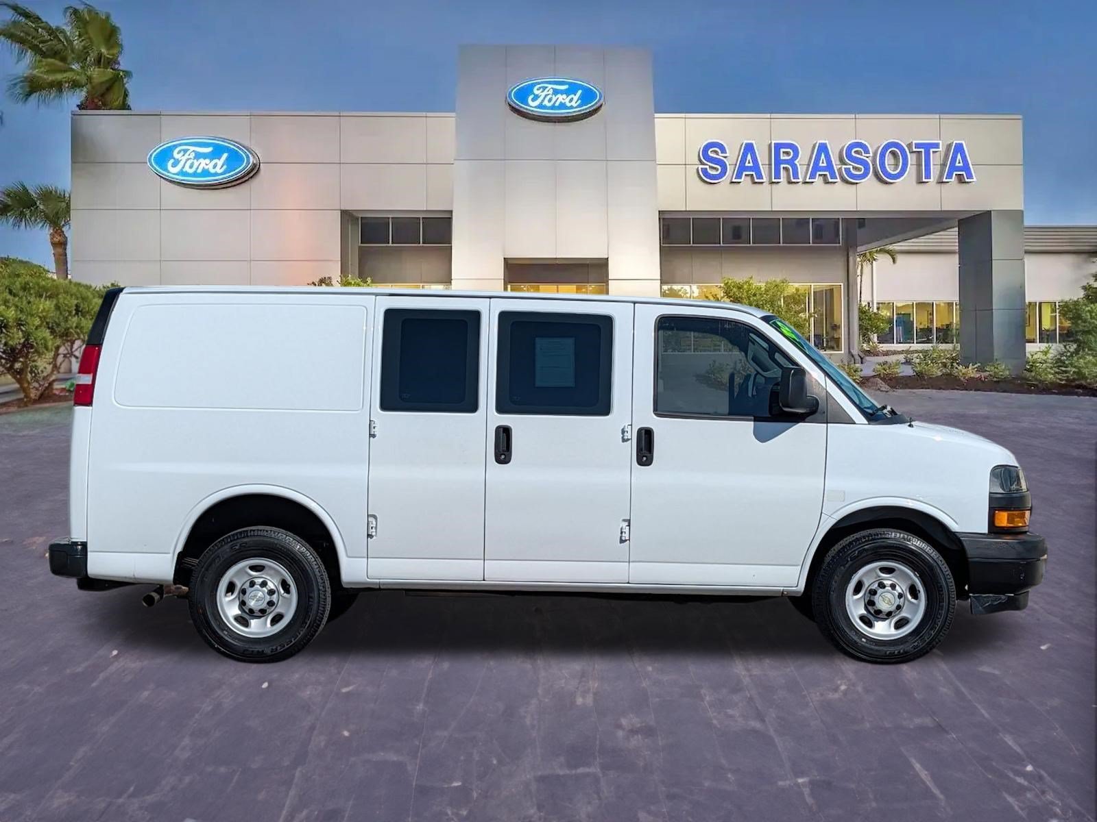 Used 2020 Chevrolet Express 2500 w/ Driver Convenience Package RWD image 1
