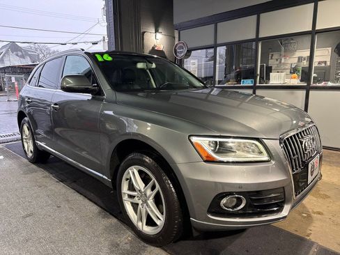 Used 2016 Audi Q5 2.0T Premium Plus image 3