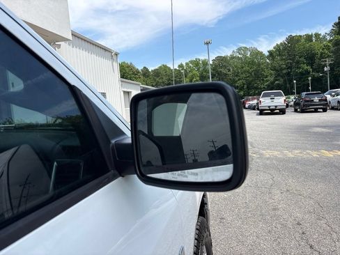 Used 2022 RAM 1500 Classic SLT w/ Electronics Group AWD/4WD image 29