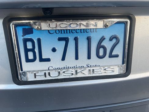 Used 2020 Subaru Outback Premium image 6