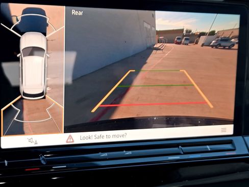 Used 2025 Volkswagen Atlas Cross Sport SEL Premium R-Line image 13