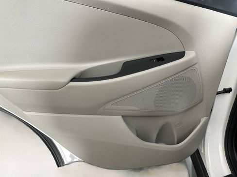 Used 2019 Hyundai Tucson Value FWD image 25