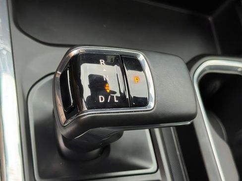 Used 2024 Chevrolet Silverado 1500 LT Trail Boss w/ Convenience Package II image 30