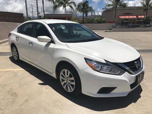 Used 2016 Nissan Altima 2.5 S w/ Power Driver Seat Package image 6
