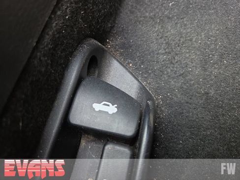 Used 2023 Toyota Corolla LE FWD image 15