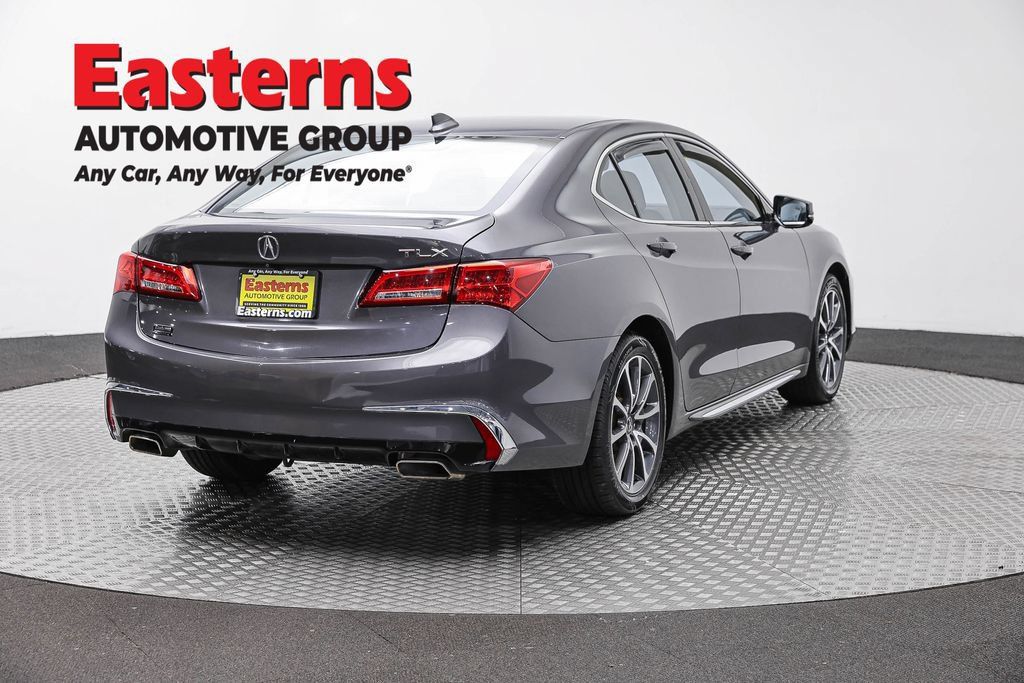 Used 2018 Acura TLX w/ Technology Package FWD image 5