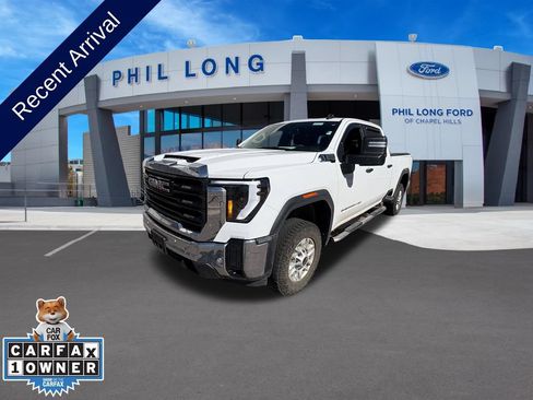 Used 2025 GMC Sierra 2500 Pro w/ 1SA Pro Safety Plus Package AWD/4WD image 1