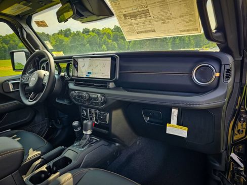 New 2026 Jeep Gladiator Sport AWD/4WD image 35