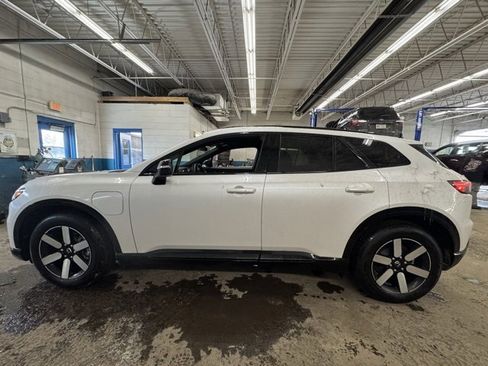 Used 2025 Honda Prologue Touring image 3