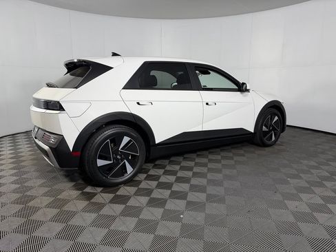 Used 2026 Hyundai Ioniq 5 SE RWD image 7