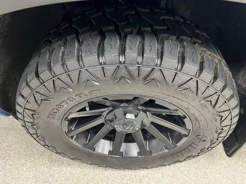 Used 2023 Chevrolet Silverado 1500 RST AWD/4WD image 13
