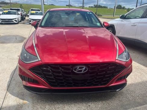 Used 2021 Hyundai Sonata SEL FWD image 2