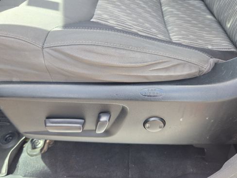 Used 2021 Toyota Tundra SR5 RWD image 10