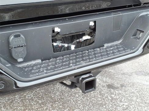 New 2026 GMC Canyon Elevation image 6