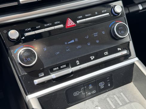 Used 2026 Hyundai Santa Fe SEL FWD image 20